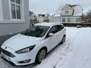 Ford Focus Turnier 1.0 EcoBoost Start-Stopp-System Titanium
