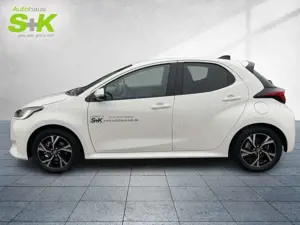 Toyota Yaris 1.5 Dual-VVT-iE Teamplayer*KAMERA*KLIMA*CARPLAY* Bild 2