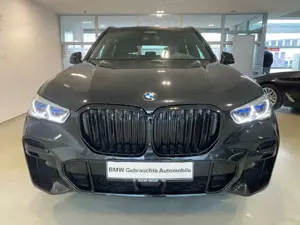 BMW X5 xDrive 40d M-Sport HUD ACC StandHZG AHK Pano Memor Bild 2