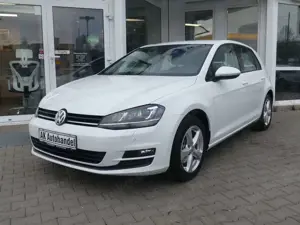 Volkswagen Golf 7 Lim. Comfortline Bi-Xenon BMT PDC Navi