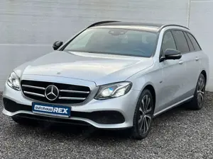 Mercedes-Benz E 300 de T 9G-TRONIC Cockpit PANORAMA KAMERA
