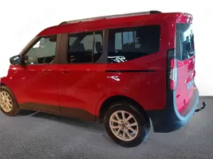 Ford Tourneo Courier TITANIUM NAVI / AHK / PDC / WINTER-PAKET 2 Bild 4