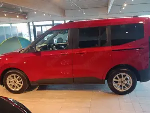 Ford Tourneo Courier TITANIUM NAVI / AHK / PDC / WINTER-PAKET 2 Bild 3