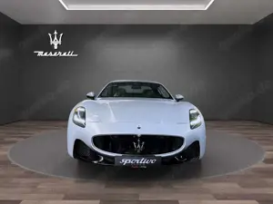 Maserati GranTurismo Modena Bild 3