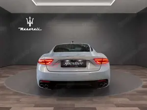 Maserati GranTurismo Modena Bild 5