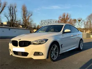 BMW 330 330 d xDrive M Sport Bild 2