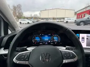 Volkswagen Golf VIII Var. Life+LED+Virt.Cock.+SHZ+L-Hzg+ Bild 3