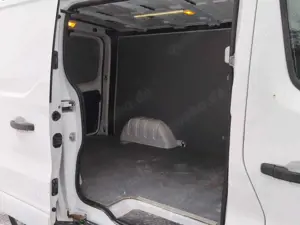 Opel Vivaro Kasten 2,9t*TÜV NEU*Allwetterreifen NEU*Tempo Bild 5