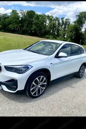 BMW X1 xDrive25e Advantage