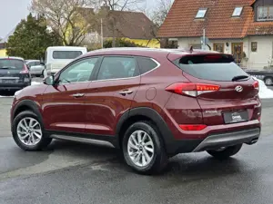 Hyundai TUCSON 1.6 Premium 4WD LEDER ROT+NAVI+KAM+STHZG Bild 4