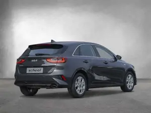 Kia Ceed / cee'd Ceed 1.4 Vision Kam./KlimaA/2xKlima/LM/Navi/PDC Bild 4