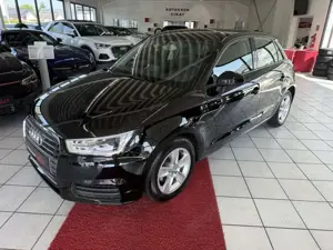 Audi A1 Sportback Navi+SHZ+Alu+PDC+Bi-Xenon