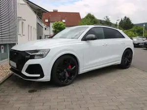 Audi RS Q8 quattro PANO+KERAMIK+AHK+HEADUP+ACC+MATRIX Bild 5
