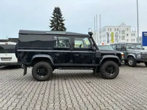 Land Rover Defender SE "Utility" Bild 2