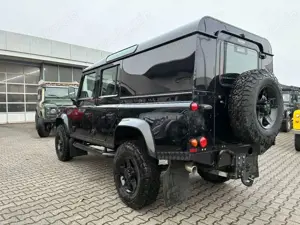 Land Rover Defender SE "Utility" Bild 4
