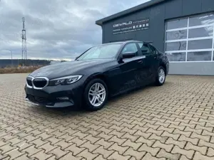 BMW 320 d Navi /Kamera /PDC /LED
