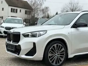 BMW X1 23d xDrive M Sport AHK h/k Memory 20 Zoll ACC Bild 3