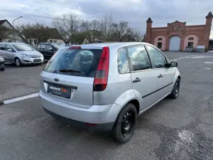 Ford Fiesta Trend! TÜV NEU! Klimaanlage! Bild 5