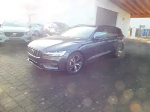 Volvo V60 Kombi Plus Dark