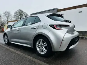 Toyota Corolla Corolla Hybrid 1.8 Hybrid Kamera/Lenkradh. Bild 4