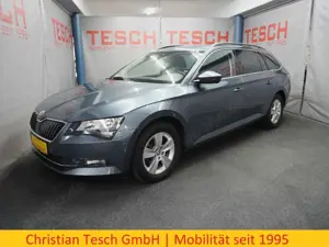 Skoda Superb Combi Ambition/NAVI/SITZHZ/PDC
