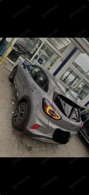 Ford Puma 1.0 EcoBoost Hybrid TITANIUM