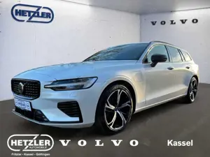 Volvo V60 Kombi Plus Dark Recharge Plug-In Hybrid AWD T8 Twi