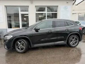 Mercedes-Benz GLA 200 d*AMG-Line+Media-Display+Keyless Go+Ambi