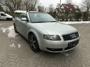 Audi A4 A4 Cabrio Cabriolet 2.4 / Tüv Neu Bild 1