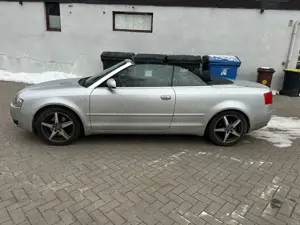 Audi A4 A4 Cabrio Cabriolet 2.4 / Tüv Neu Bild 5