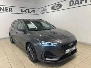 Ford Focus Turnier ST X HUD AHKabnehmbar Navi BO LED
