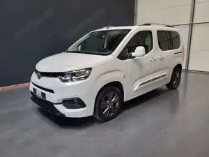 Toyota Proace City L1 Executive *Navi| Pano| Rückfahrkamera*