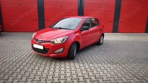 Hyundai i20 Klima Scheckheft TÜV Neu