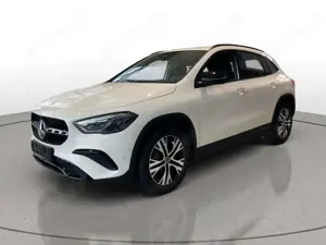 Mercedes-Benz GLA 200 d Progressive Line+Night+DISTRON+KEYLESS Bild 2