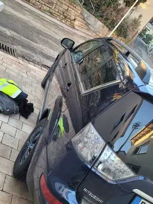 Mitsubishi Outlander Outlander 2.2 DI-D 4WD Bild 4