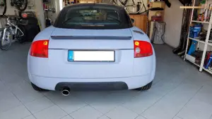 Audi TT TT Coupe 1.8 T Bild 2