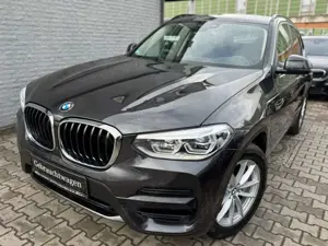 BMW X3 xDrive 30 e Advantage LED Head UP