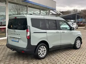 Ford Tourneo Courier Titanium AHK Kamera Bild 4