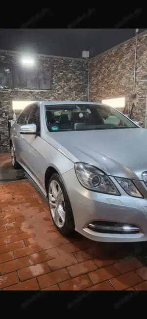 Mercedes-Benz E 350 BlueEFFICIENCY 7G-TRONIC Avantgarde