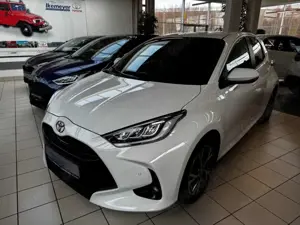 Toyota Yaris Hybrid 1.5 Team DK Safety-Paket PDC Sitzheizung LE Bild 1