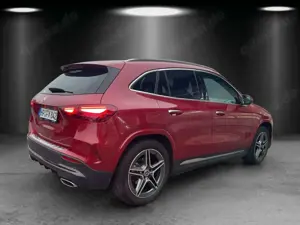 Mercedes-Benz GLA 180 d+AMG-Line+DISTRONIC+Memory+Burmester Bild 5