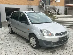 Ford Fiesta 1.3 Ambiente TÜV NEU