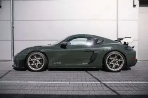 Porsche Cayman 718 GT4 RS-PTS-Sonderwunsch-Weissach-Lift
