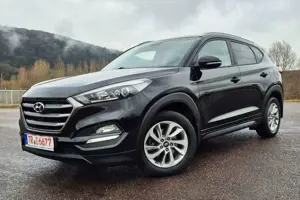 Hyundai TUCSON 1.6 4WD, Automatik, Navi, Kamera.