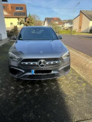 Mercedes-Benz GLA 200 GLA 200 7G-DCT Edition AMG Line