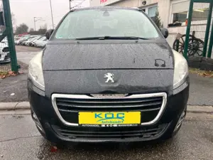 Peugeot 5008 2.0 HDi Allure /1. Hand/Panorama/Head-Up Bild 2