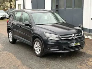 Volkswagen Tiguan 2.0 TDI  TÜV NEU / AHK / PDC / SHZ