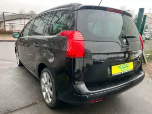 Peugeot 5008 2.0 HDi Allure /1. Hand/Panorama/Head-Up Bild 4