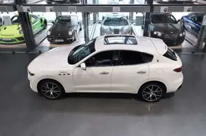 Maserati Levante Modena S - 1. Hand -43.200KM - Pano Bild 3