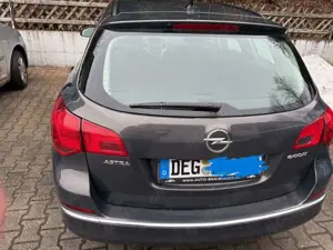 Opel Astra Astra 1.7 CDTI DPF Sports Tourer Edition Bild 5